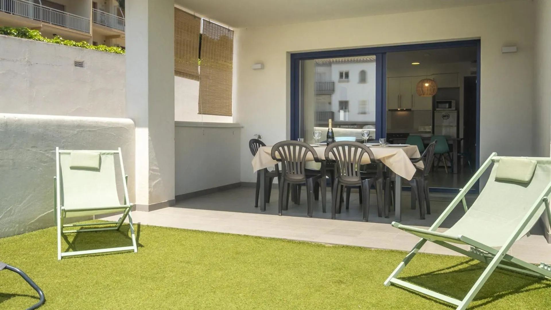 Apartamento Con Piscina Y Parking A 100M De La Playa De Riells, 3 Habitaciones - Es-325-1 Torroella De Montgri
