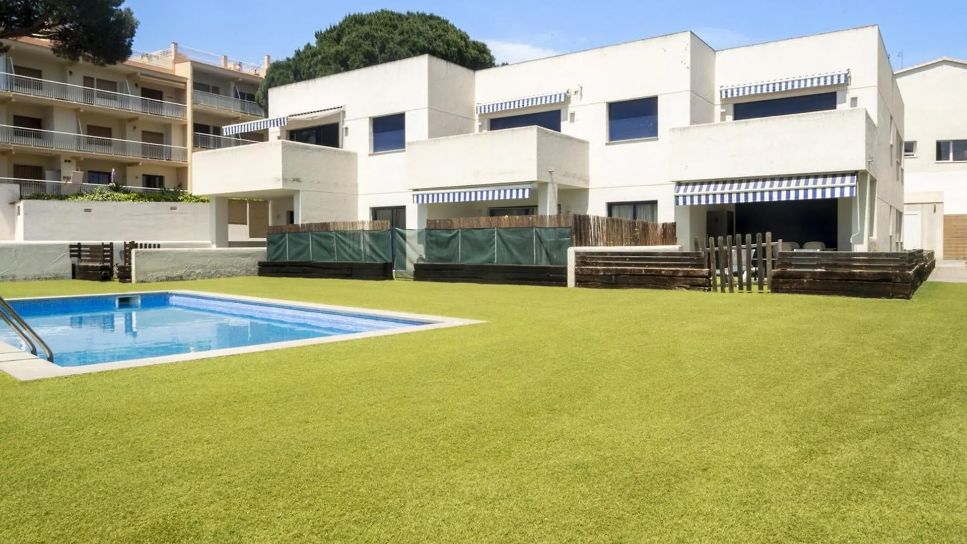 Apartman Apartamento Con Piscina Y Parking A 100M De La Playa De Riells, 3 Habitaciones - Es-325-1 Torroella de Montgrí